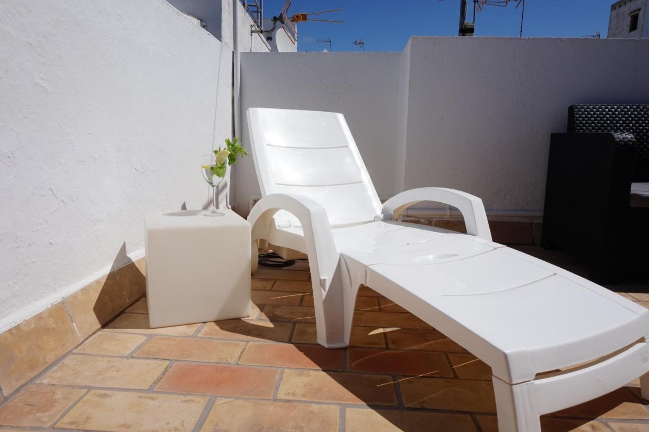 Impluvium Conil-terraza Privada-parking- Mayores De 25 Anos * Conil De La Frontera